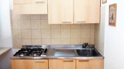 Monolocale 2 posti appartamento con frigo grande doppia porta N2